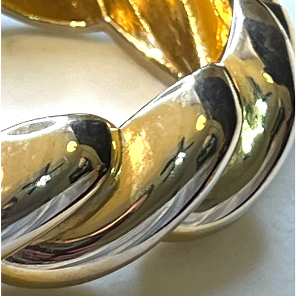 Beautiful MCM Costume Snap Metal Bracelet Cuff - Picture 5 of 5